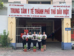 Trung tâm Y tế thành phố Thủ Dầu Một hưởng ứng phong trào "Tết trồng cây đời đời nhớ ơn Bác Hồ" Chào mừng kỷ niệm 134 năm ngày sinh của Chủ tịch Hồ Chí Minh