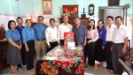 Đoàn lãnh đạo thành phố Thủ Dầu Một thăm, tặng quà gia đình chính sách trên địa bàn