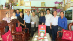Đoàn lãnh đạo thành phố Thủ Dầu Một thăm, tặng quà gia đình chính sách trên địa bàn