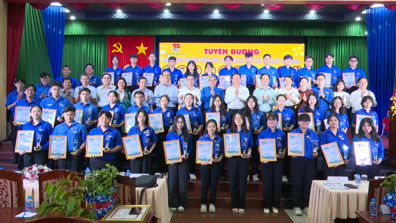 Hinh 01 Thanh uy TDM tuyen duong Dang vien la hoc sinh