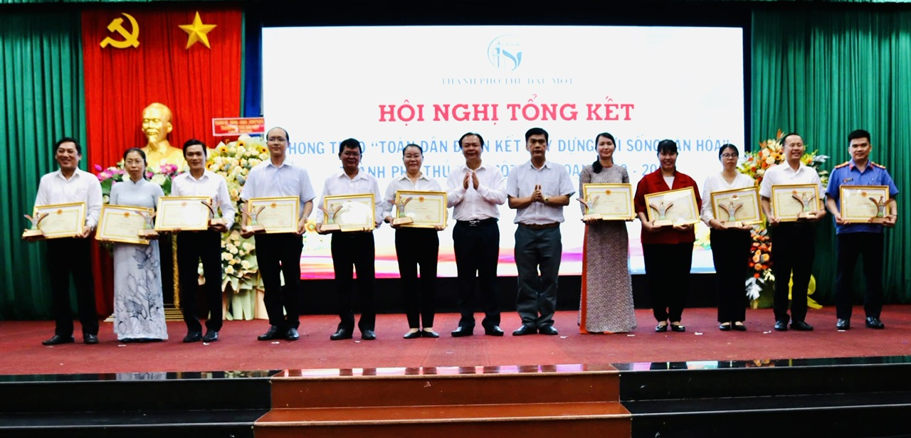 TP.TDM tổng kết phong trào Toàn dân đoàn kết xây dựng đời sống văn hóa