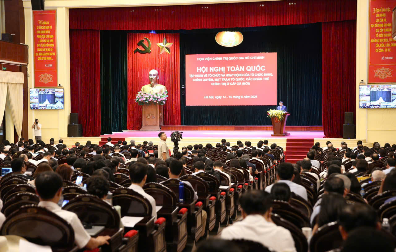Khai mạc Hội nghị tập huấn toàn quốc vận hành hệ thống chính trị cấp xã mới