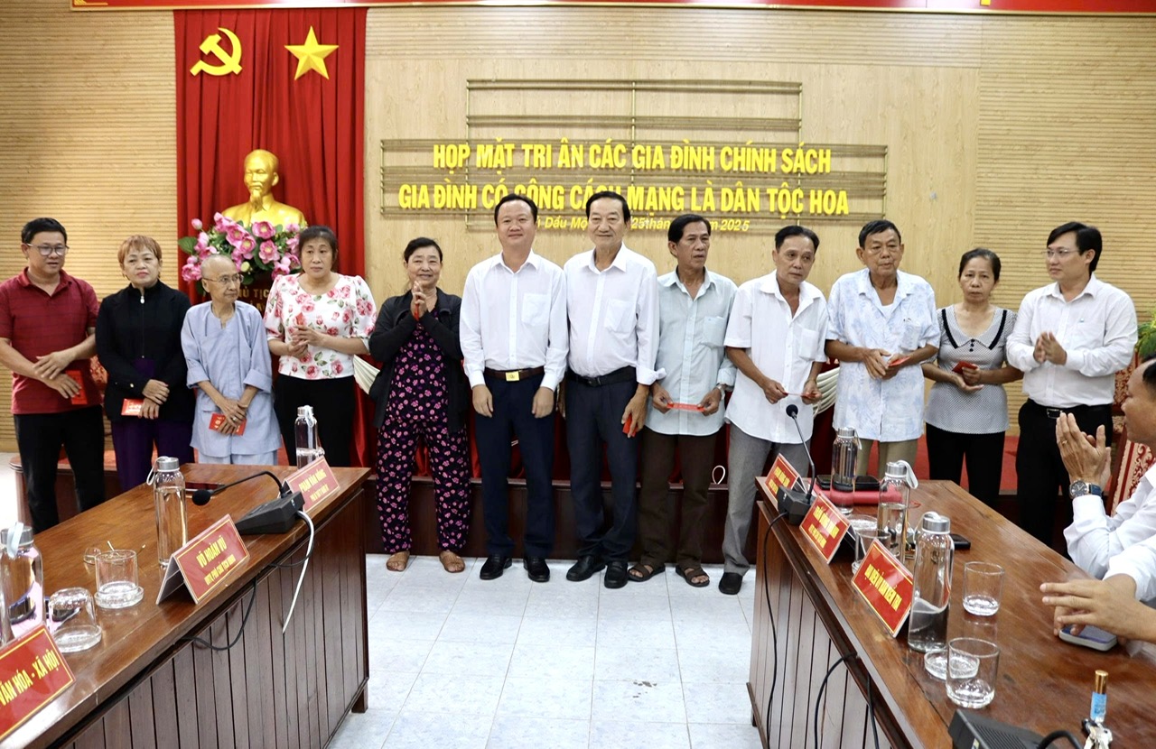 Phường Thủ Dầu Một tri ân gia đình chính sách người Hoa