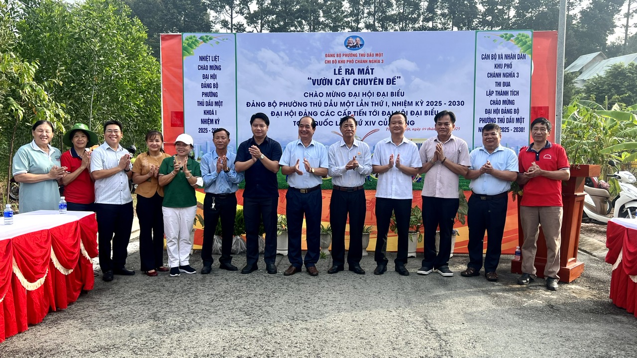 Khu phố Chánh Nghĩa 3 tổ chức Lễ ra mắt vườn cây chuyên đề